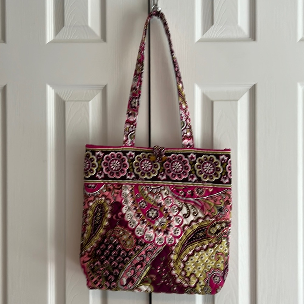 Vera Bradley bag with toggle. Pink paisley pattern